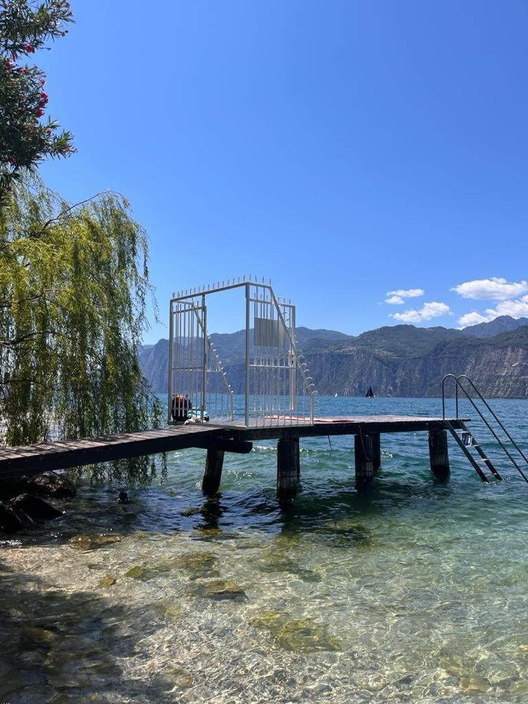 Lake View Luca Apartment Малчезине Екстериор снимка