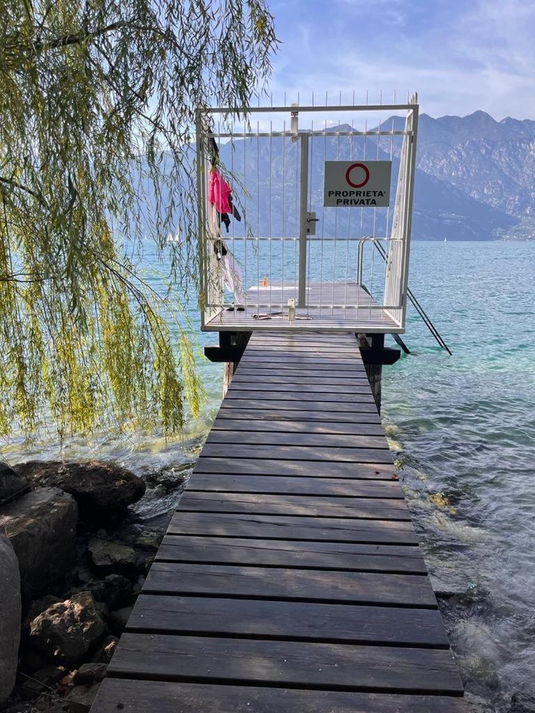 Lake View Luca Apartment Малчезине Екстериор снимка
