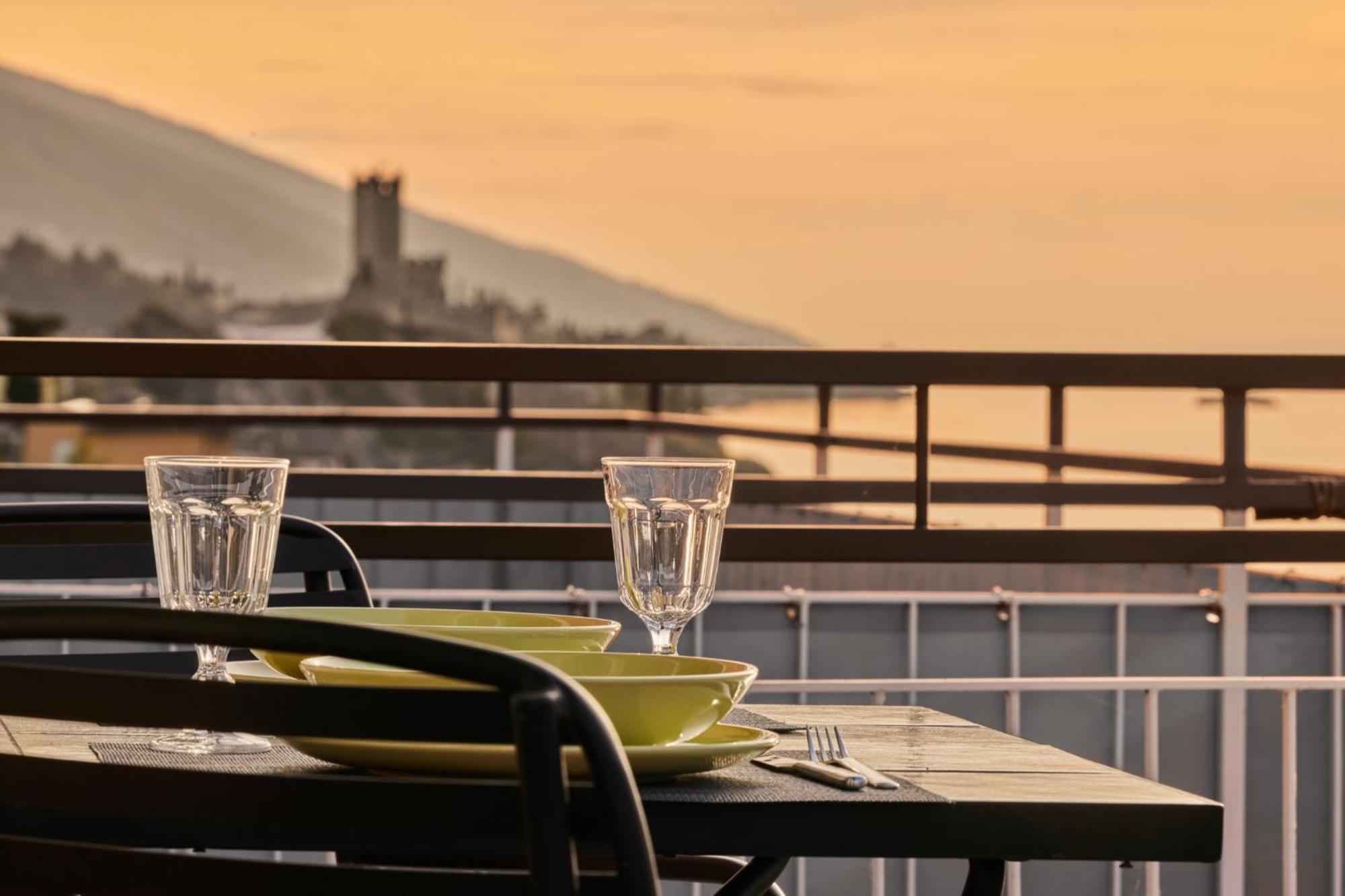 Lake View Luca Apartment Малчезине Екстериор снимка