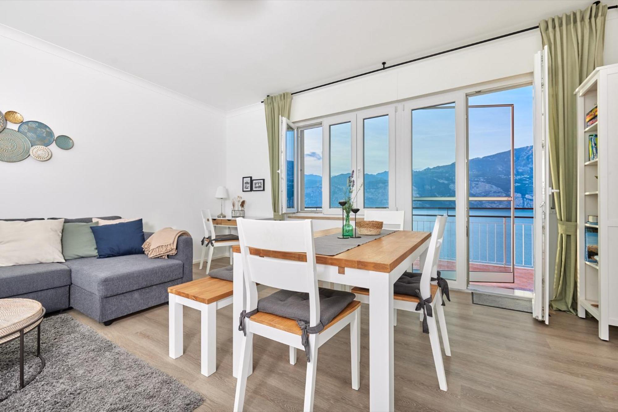 Lake View Luca Apartment Малчезине Екстериор снимка