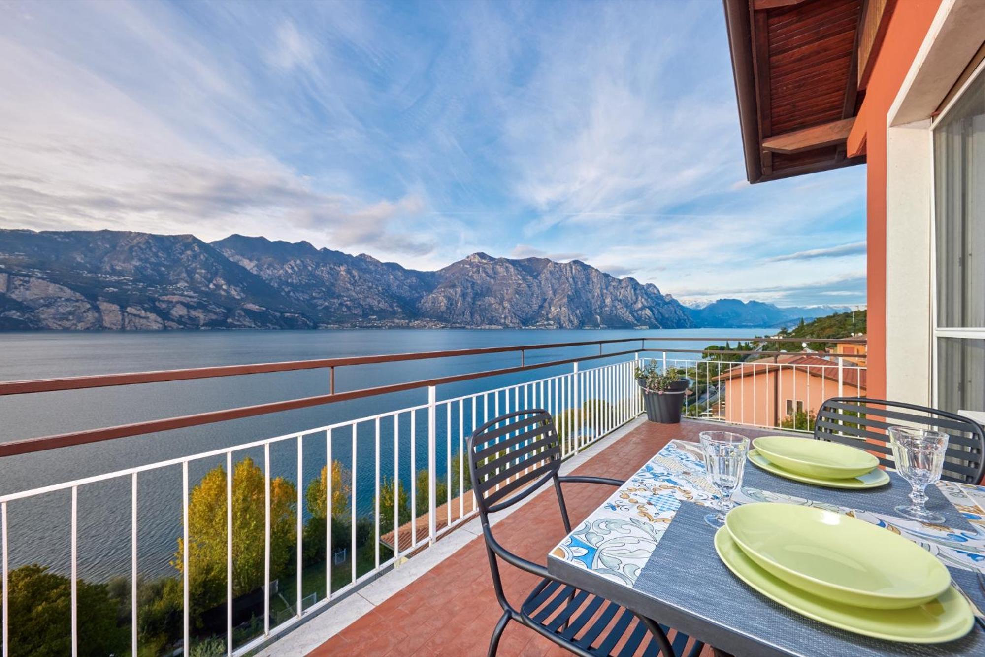 Lake View Luca Apartment Малчезине Екстериор снимка