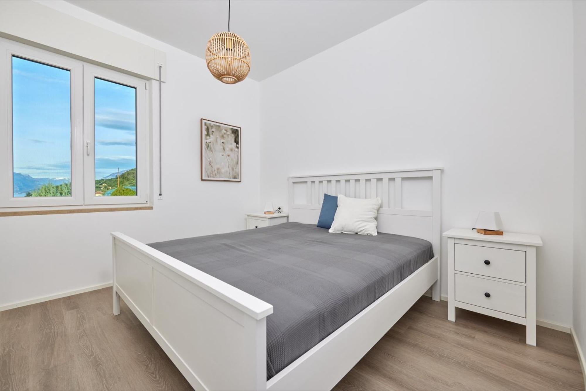 Lake View Luca Apartment Малчезине Екстериор снимка